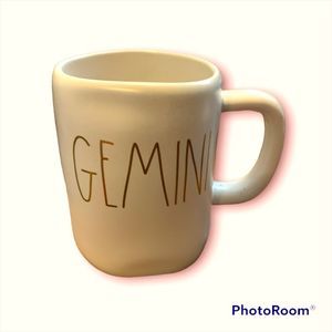 RAE DUNN- ♊️NWOT Double sided Zodiac Rae Dunn Mug ‘Gemini’